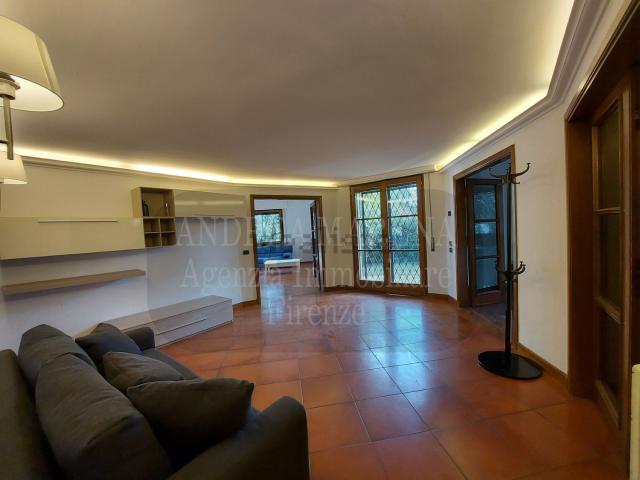 Case e ville in affitto di 250 m² in Via delle campora