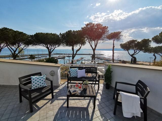 Case e ville in affitto di 260 m² in Viale Armando Diaz
