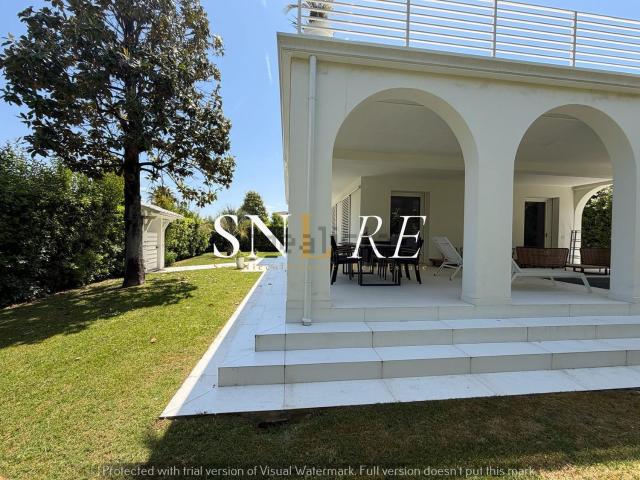 Case e ville in affitto di 282 m² in Via Giuseppe Viner