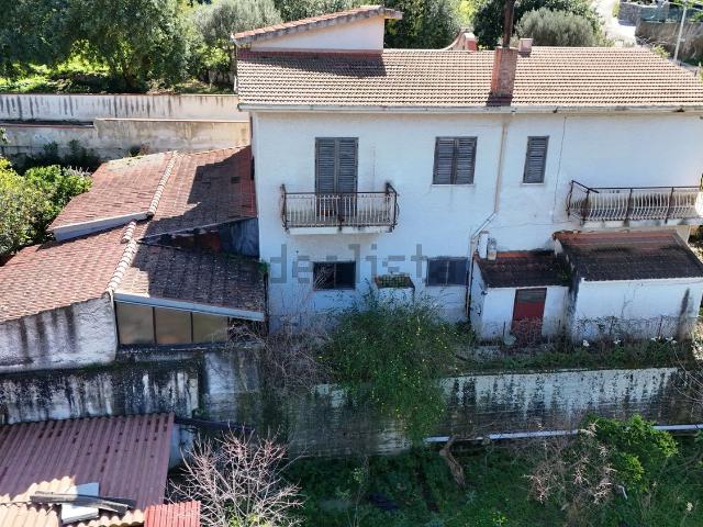 Case e ville in affitto di 286 m² in Via Milazzo, 22