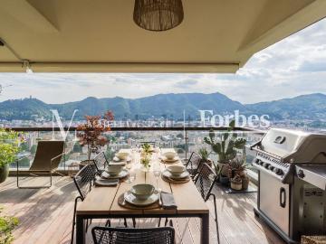 Case e ville in affitto di 293 m² in Via Val Gioera
