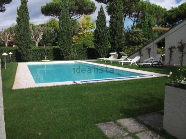 Case e ville in affitto di 300 m²