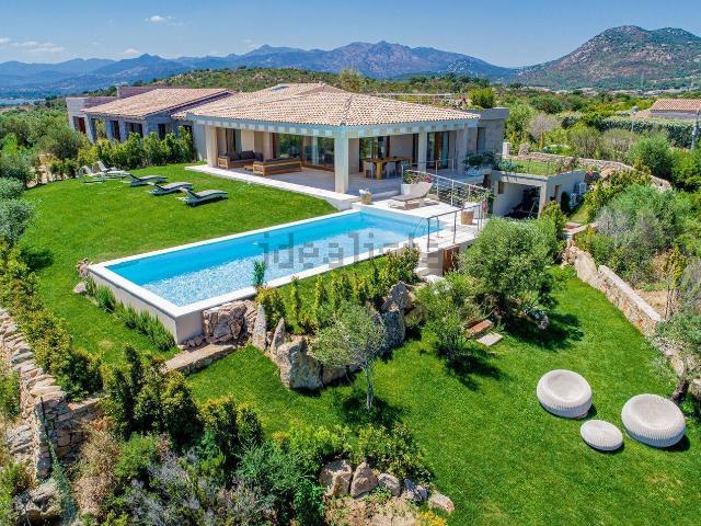 Case e ville in affitto di 300 m²