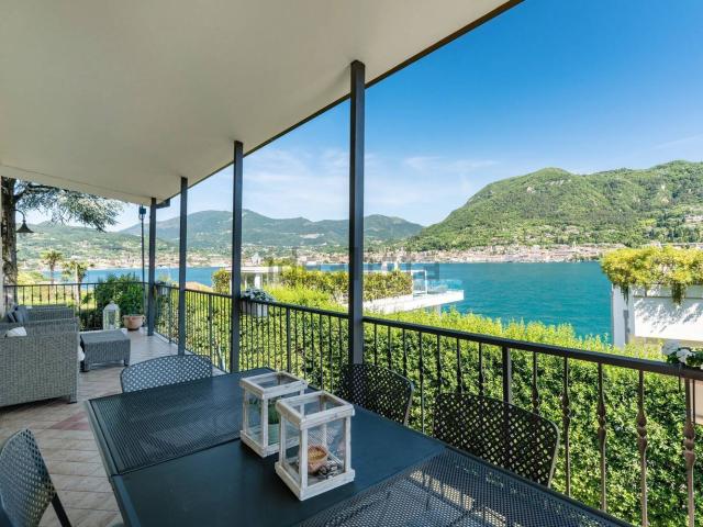 Case e ville in affitto di 300 m² in Via delle Magnolie