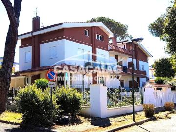 Casal Palocco, Roma Lazio, Lazio - Giardino