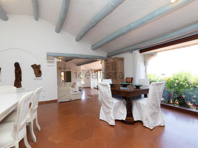 Case e ville in affitto di 350 m² in Via Brigantino, 2