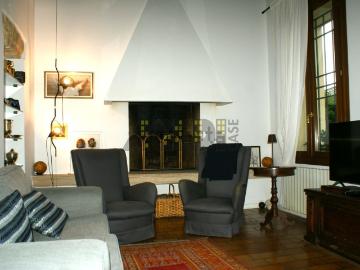 Case e ville in affitto di 360 m²