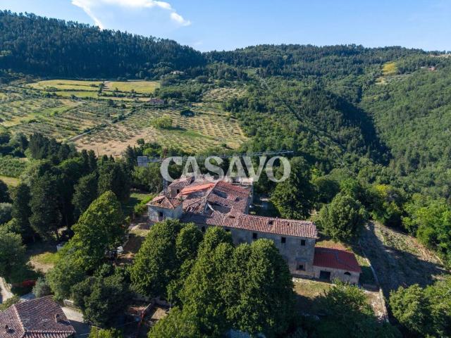 Case e ville in vendita di 4000 m² in Via di Castiglioni, 1