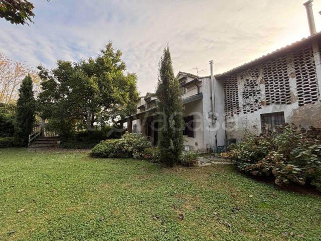 Case e ville in vendita di 400 m²