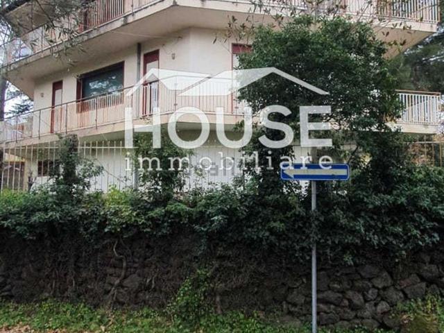 Case e ville in vendita di 400 m²