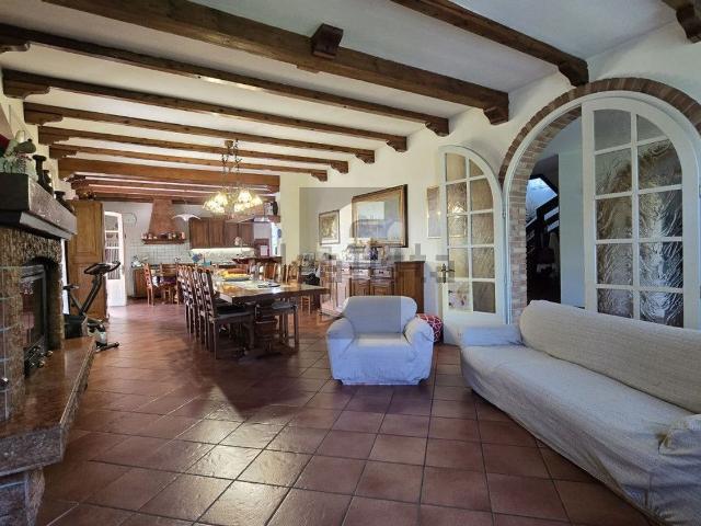 Case e ville in vendita di 400 m²