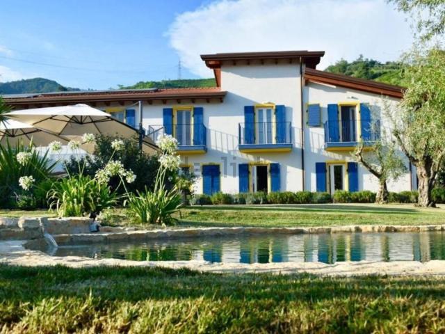 Case e ville in vendita di 400 m²