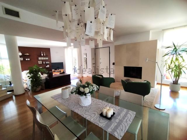 Case e ville in vendita di 400 m²
