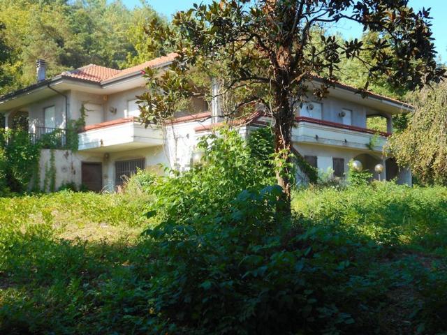Case e ville in vendita di 400 m²