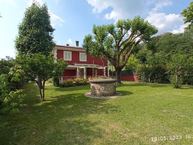 Case e ville in vendita di 400 m²