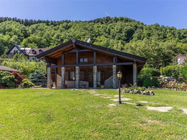 Case e ville in vendita di 400 m²