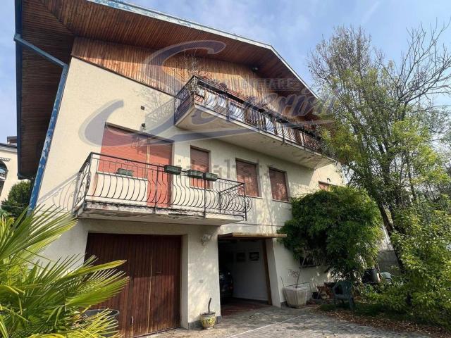Case e ville in vendita di 400 m²
