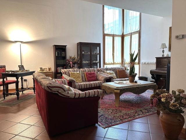 Case e ville in vendita di 400 m²