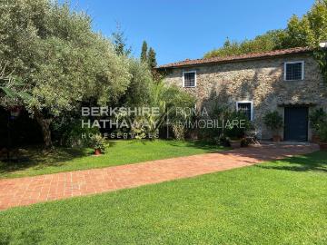 Case e ville in vendita di 400 m²