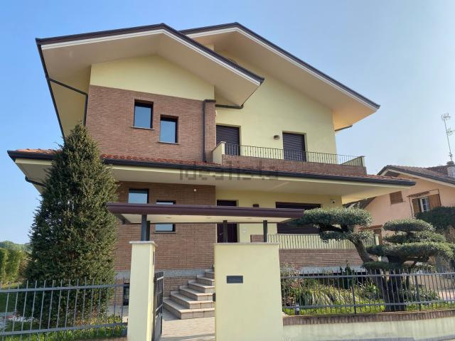 Case e ville in vendita di 400 m²