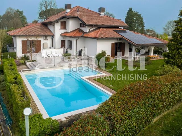 Case e ville in vendita di 400 m²