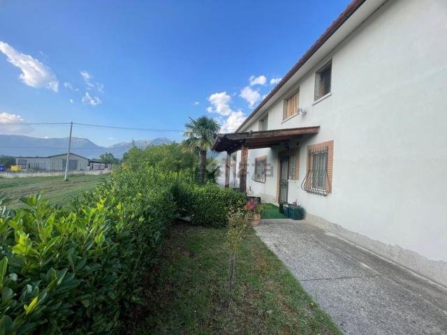 Case e ville in vendita di 400 m² in Via Capocroce, 24