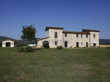 Case e ville in vendita di 400 m² in Via Bracona, 1359