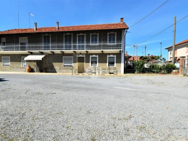 Case e ville in vendita di 400 m² in Via Gennero, 23