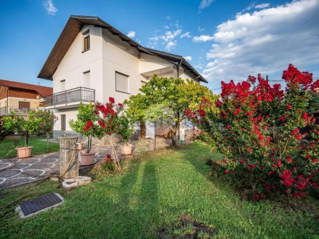 Case e ville in vendita di 400 m² in Via Guglielmo Marconi, 4