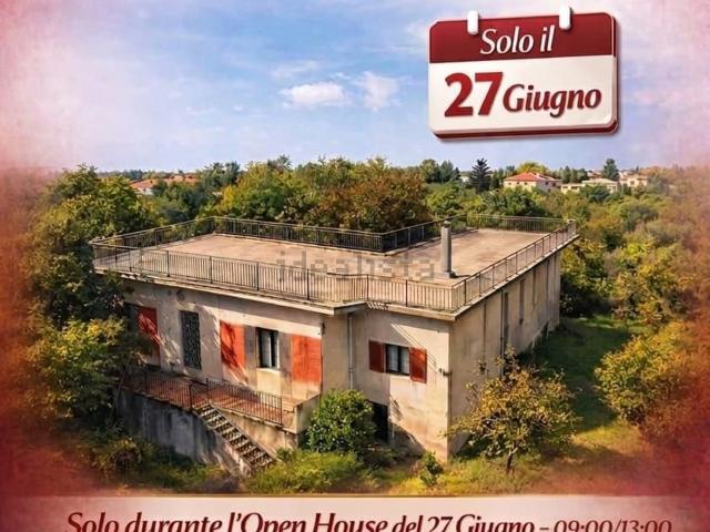 Case e ville in vendita di 400 m² in Via de Pretis, 1