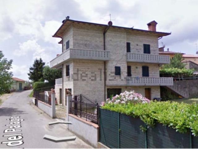 Case e ville in vendita di 400 m² in Via del Palagio