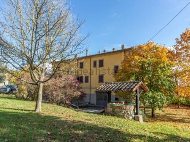 Case e ville in vendita di 400 m² in Via Ferdinando di Giulio, 71