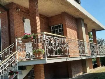 Case e ville in vendita di 400 m² in Via Lidi Ferraresi