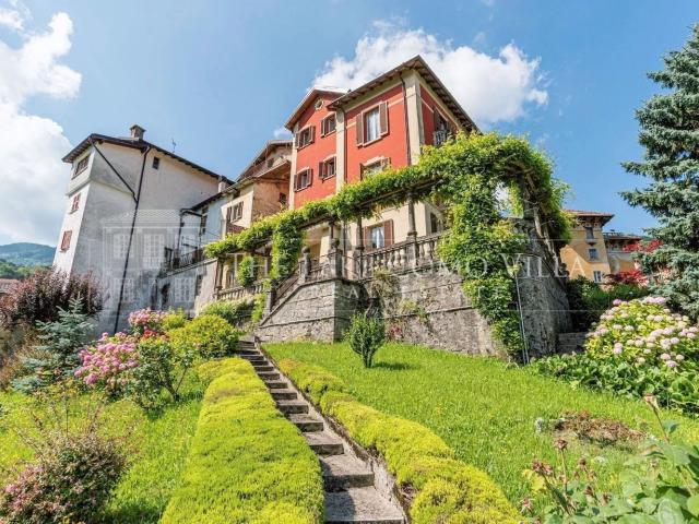 Case e ville in vendita di 400 m² in Via Mulino