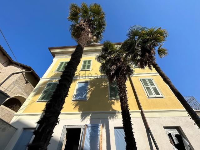 Case e ville in vendita di 400 m² in Via Nazario Sauro, 12