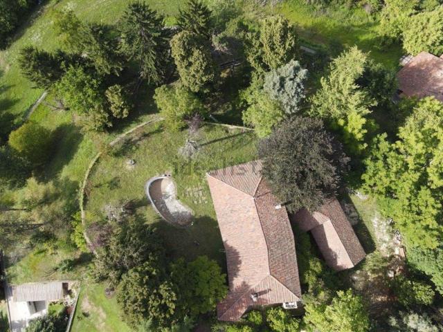 Case e ville in vendita di 400 m² in Via San Dionigi, 10