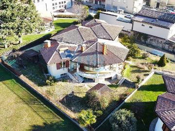 Case e ville in vendita di 400 m² in Via San Lorenzo, 35