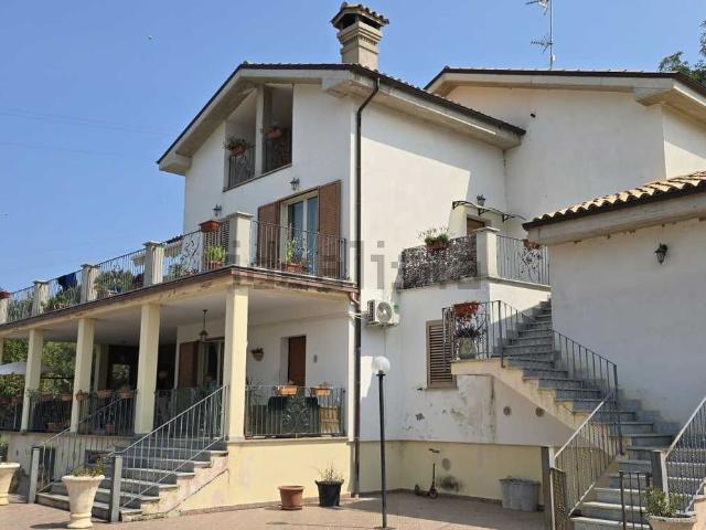 Case e ville in vendita di 400 m² in Via Passo della Noce, 50
