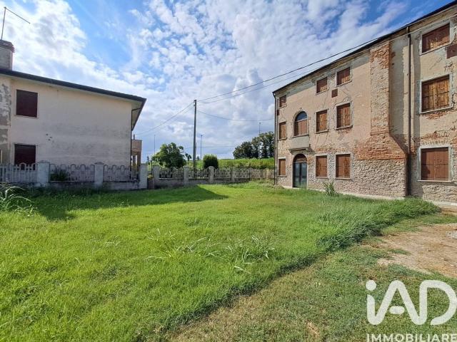 Case e ville in vendita di 400 m² in Via Roma