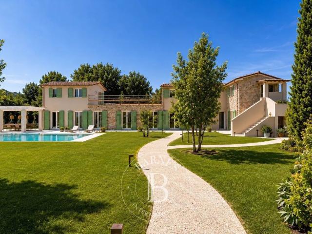 Case e ville in vendita di 400 m² in Via Tonfano, 35