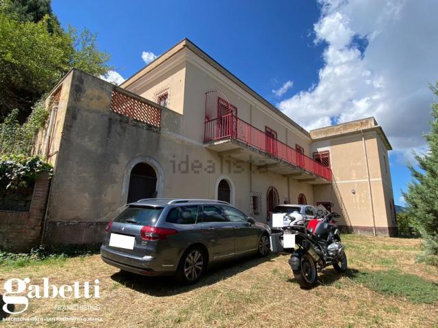 Case e ville in vendita di 400 m² in Contrada Verdù