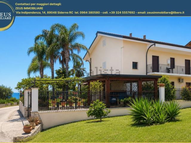 Case e ville in vendita di 400 m² in Contrada San Giorgio