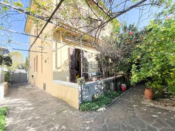 Case e ville in vendita di 400 m² in Piazza Giacomo Puccini