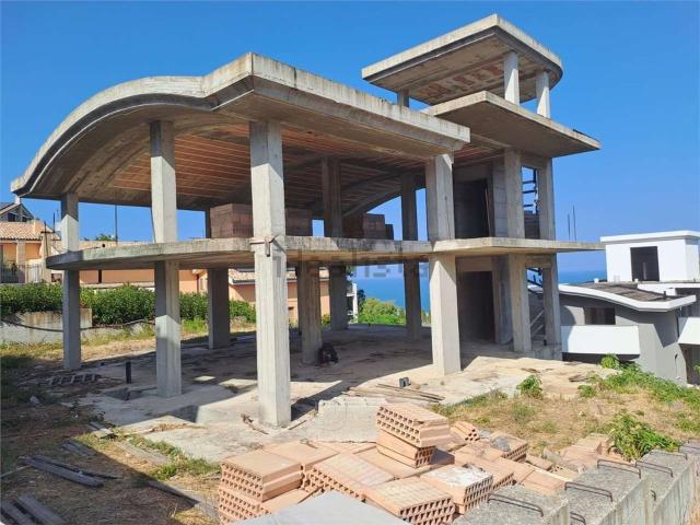 Case e ville in vendita di 400 m² in Strada del Palazzo