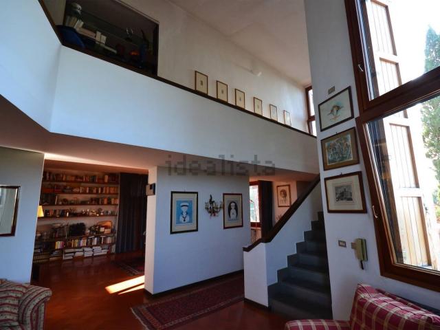Case e ville in vendita di 400 m² in Strada di Vico Alto