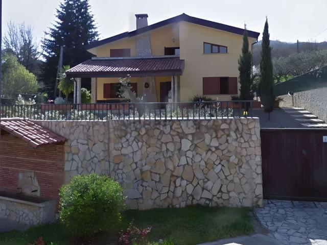 Case e ville in vendita di 403 m² in Via Cappuccini