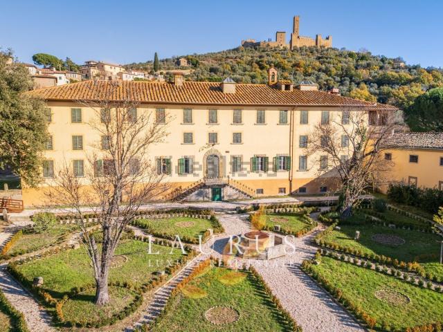 Case e ville in vendita di 4043 m² in Via Roma