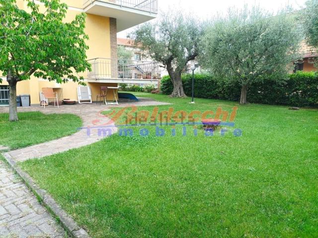 Case e ville in vendita di 404 m²
