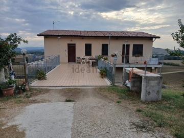 Case e ville in vendita di 404 m²