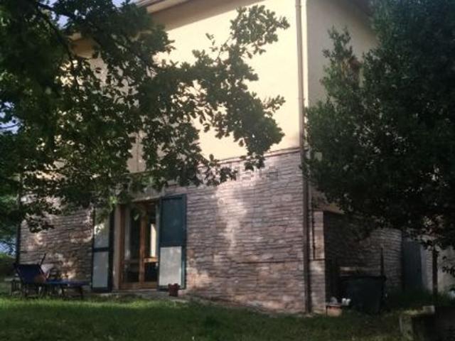 Case e ville in vendita di 404 m² in Strada Monte Peruzzo